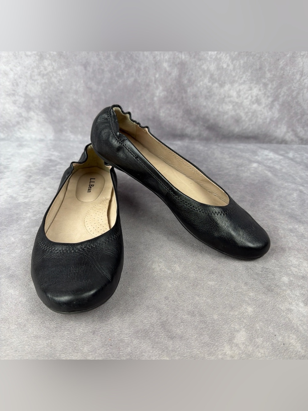 LL Bean Black Round Toe Ballet Flats Scrunch Heel Slip On 9M Comfort